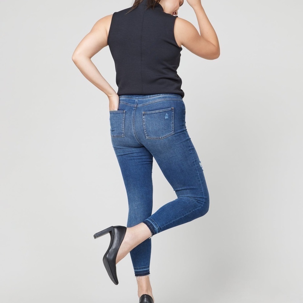 SPANX DISTRESSED ANKLE SKINNY MED WASH JEANS SIZE M - Picture 3 of 5